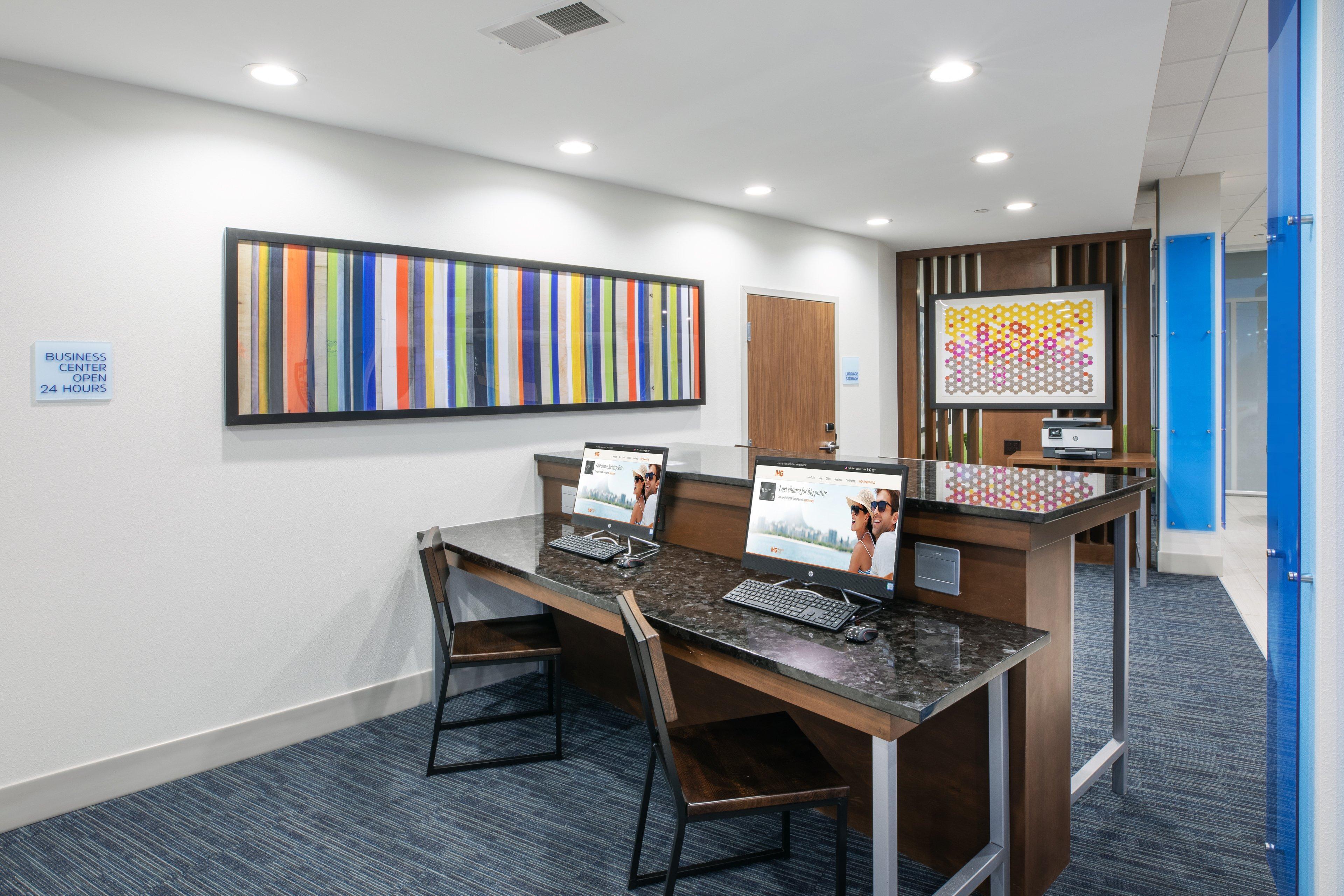 Holiday Inn Express & Suites Purcell By Ihg Exterior photo